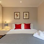 Cg1 - 2 Bedroom Apt, Kensington Garden Square View