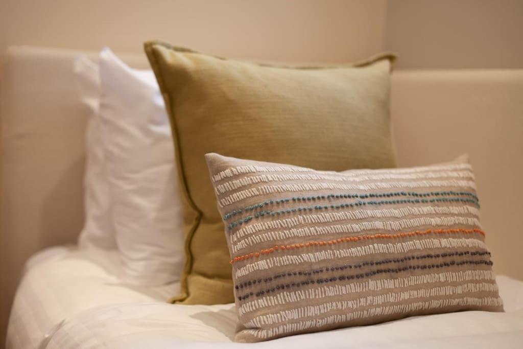 Cg1 - 2 Bedroom Apt, Kensington Garden Square View Londra
