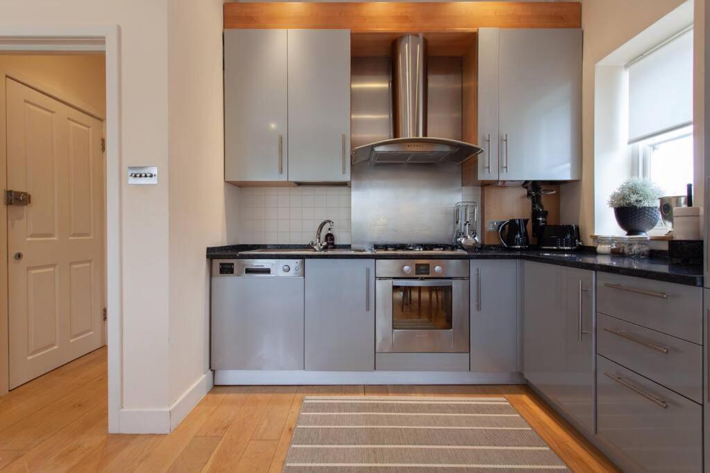 Cg1 - 2 Bedroom Apt, Kensington Garden Square View Appartamento Londra
