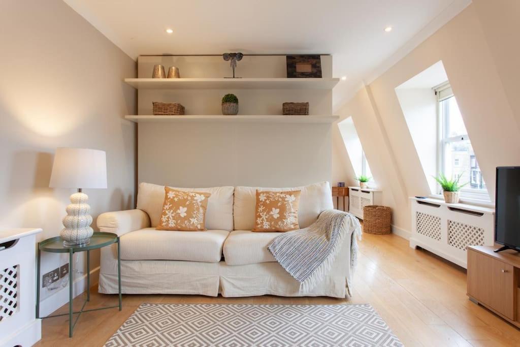 Appartamento Cg1 - 2 Bedroom Apt, Kensington Garden Square View *