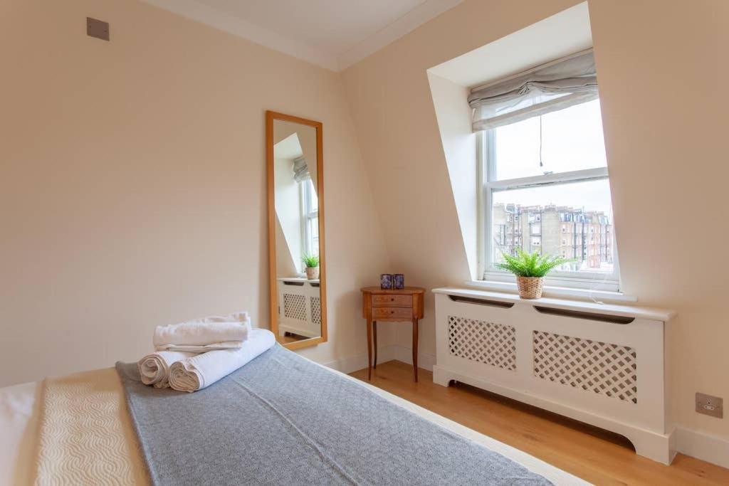Cg1 - 2 Bedroom Apt, Kensington Garden Square View Londra