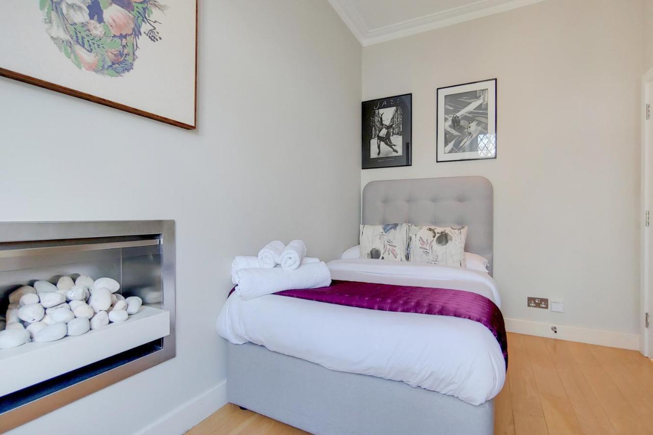 Cg1 - 2 Bedroom Apt, Kensington Garden Square View * Londra