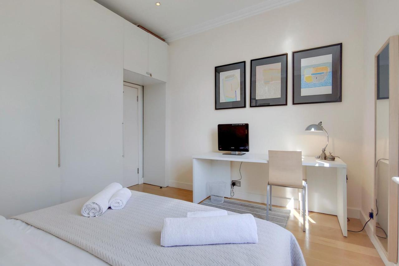 Appartamento Cg1 - 2 Bedroom Apt, Kensington Garden Square View Londra